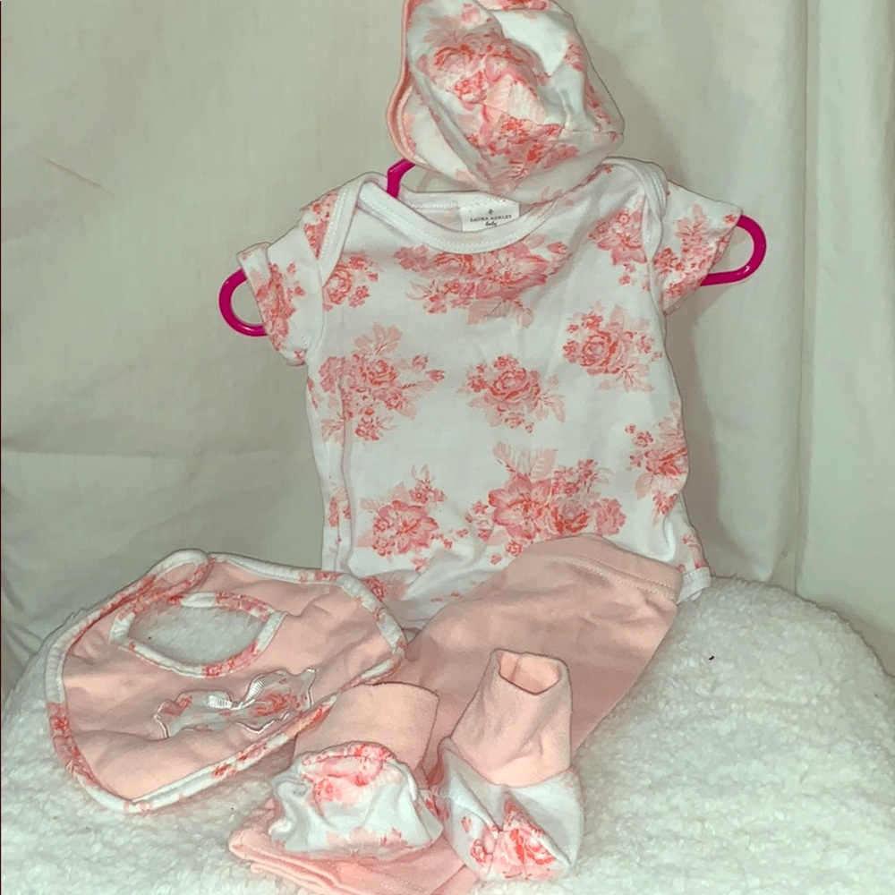 5 pc infant outfit